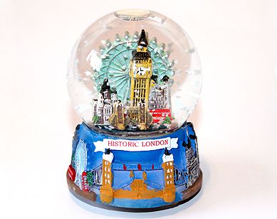 London landmarks snowglobe